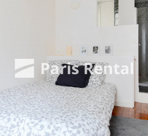 Chambre - 
    11ème arrondissement
  République, Paris 75011
