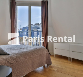 Chambre 2 - 
    NEUILLY SUR SEINE
  Neuilly-sur-Seine, NEUILLY SUR SEINE 92200
