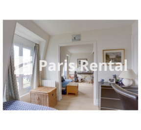  - 
    17ème arrondissement
  Péreire, Paris 75017
