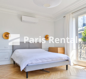 Chambre 1 - 
    14ème arrondissement
  Denfert-Rochereau, Paris 75014
