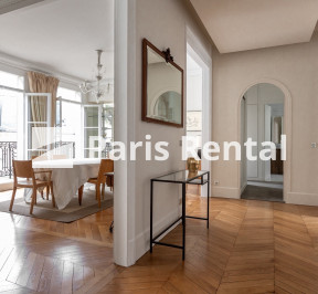  - 
    17ème arrondissement
  Etoile, Paris 75017
