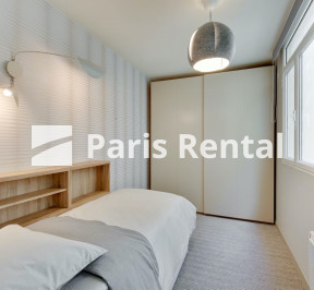  - 
    17ème arrondissement
  Péreire, Paris 75017
