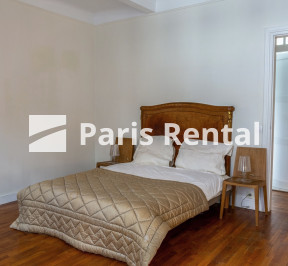  - 
    16ème arrondissement
  Etoile, Paris 75016
