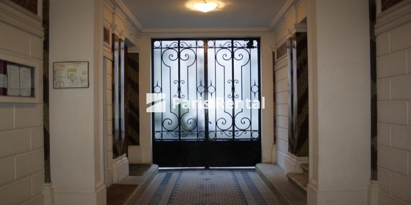 Hall d'entrée - 
    7ème arrondissement
  Tour Eiffel / Ecole Militaire, Paris 75007
