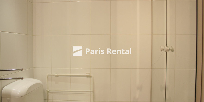 Salle de douches 1 - 
    16ème arrondissement
  Paris 75016
