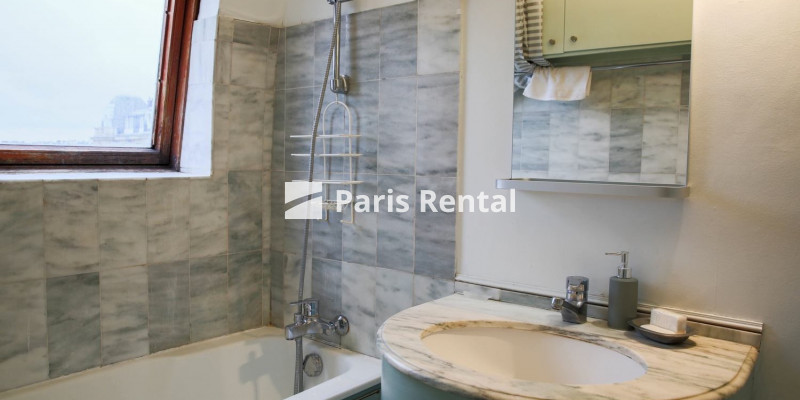 Salle de bains - 
    15ème arrondissement
  Paris 75015
