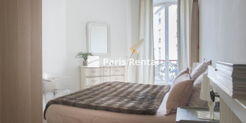 Chambre 1 - 
    9ème arrondissement
  Saint-Georges, Paris 75009
