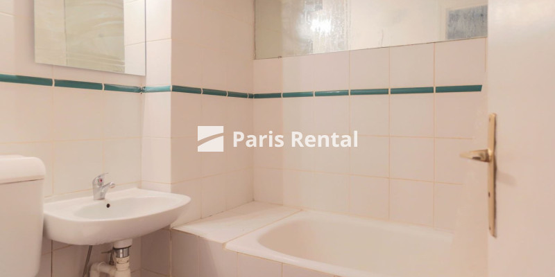 Salle de bains - 
    6ème arrondissement
  Odéon, Paris 75006
