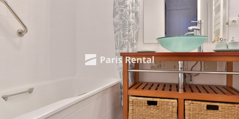 Salle de bains - 
    17ème arrondissement
  Wagram, Paris 75017
