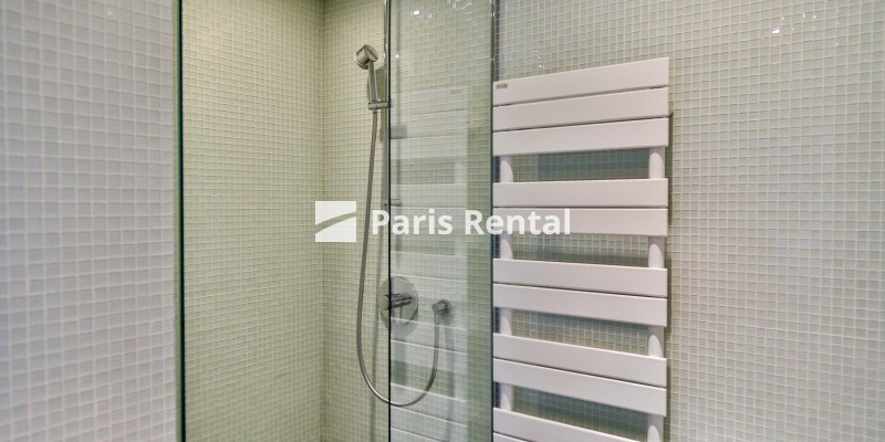 Salle de douches - 
    15ème arrondissement
  Pasteur - Vaugirard, Paris 75015
