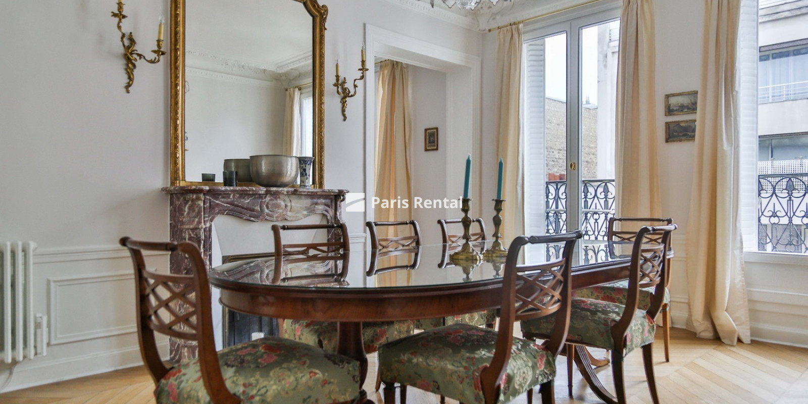 Salle à manger - 
    16ème arrondissement
  Victor Hugo, Paris 75016

