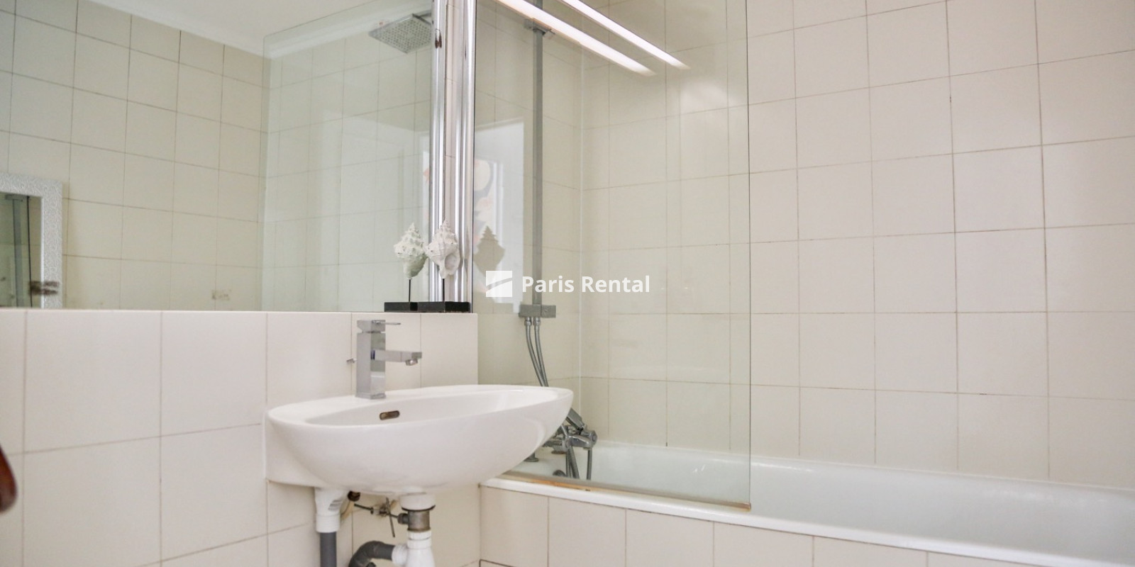 Salle de bains - 
    4ème arrondissement
  Le Marais, Paris 75004
