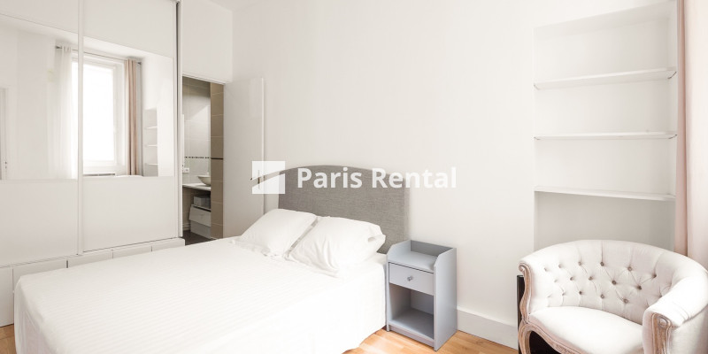 Chambre 1 - 
    8ème arrondissement
  Monceau, Paris 75008
