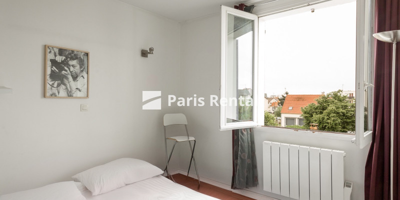  - 
    COLOMBES
  COLOMBES 92700
