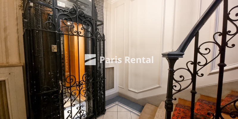  - 
    17ème arrondissement
  Péreire, Paris 75017
