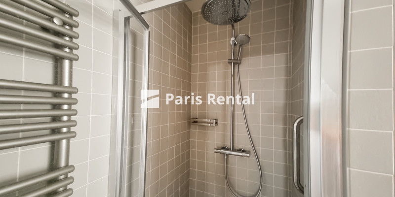  - 
    17ème arrondissement
  Etoile, Paris 75017
