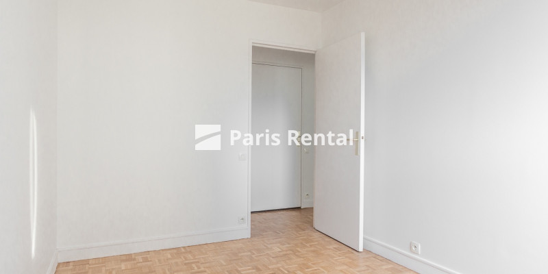  - 
    COURBEVOIE
  Courbevoie, COURBEVOIE 92400
