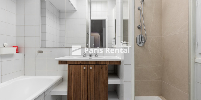  - 
    17ème arrondissement
  Etoile, Paris 75017
