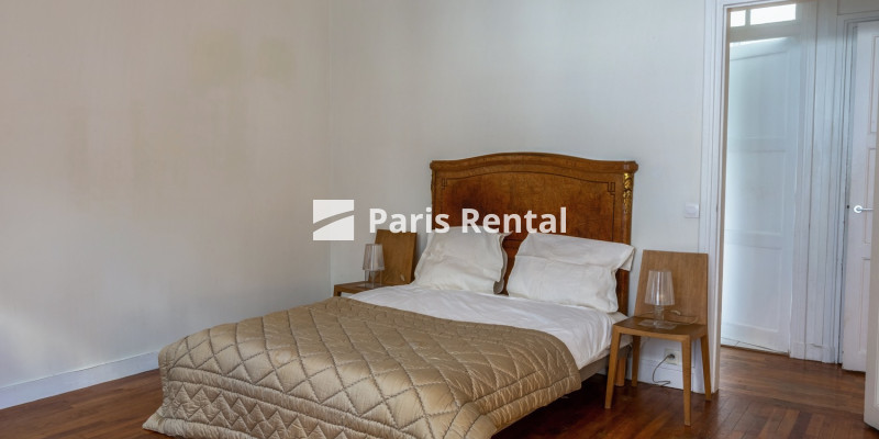  - 
    16ème arrondissement
  Etoile, Paris 75016
