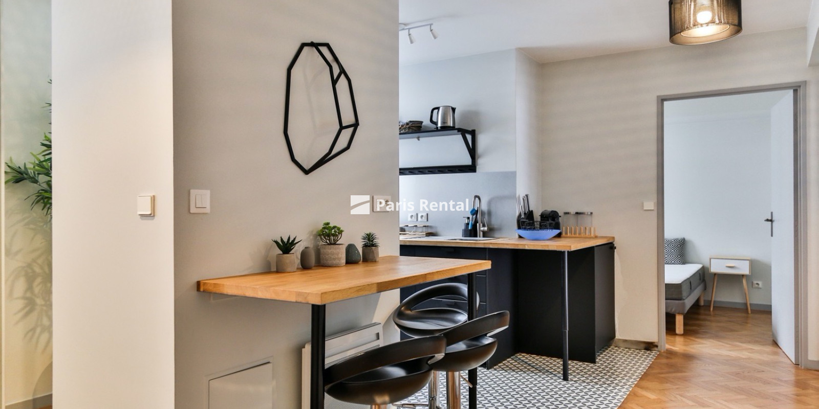  - 
    17ème arrondissement
  Péreire, Paris 75017
