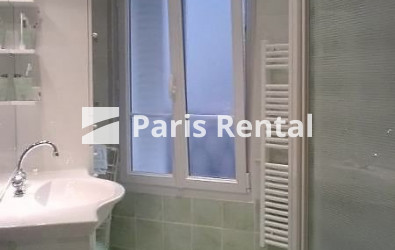 Salle de douches - 
    16ème arrondissement
  Paris 75016
