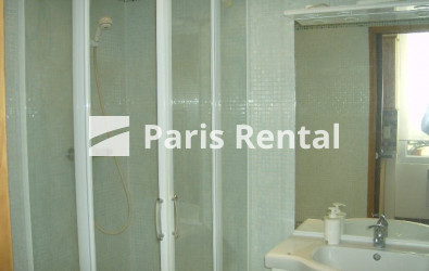 Salle de douches - 
    15ème arrondissement
  Paris 75015
