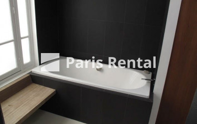 Salle de bains - 
    10ème arrondissement
  Paris 75010
