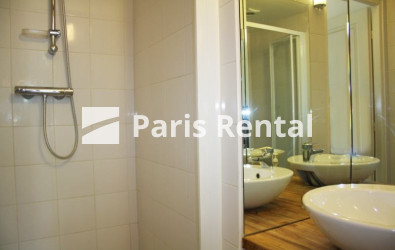 Salle de douches 1 - 
    8ème arrondissement
  Paris 75008
