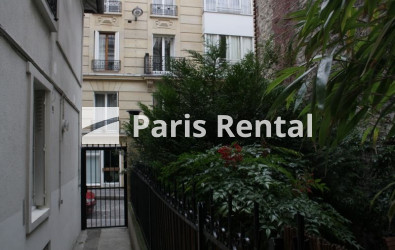 Entrée - 
    17ème arrondissement
  Ternes, Paris 75017
