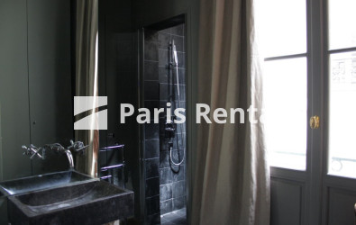 Salle de douches 1 - 
    3ème arrondissement
  Paris 75003
