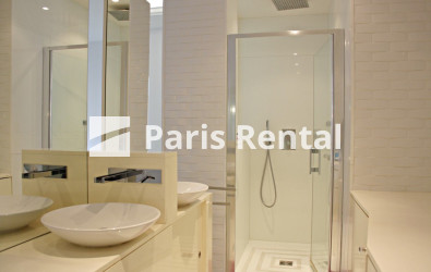 Salle de bains - 
    16ème arrondissement
  Paris 75116
