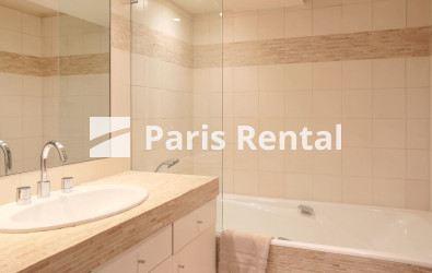 Salle de bains - 
    6ème arrondissement
  St.Germain des Prés, Paris 75006
