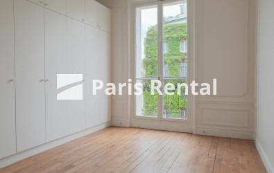 Chambre 1 - 
    16ème arrondissement
  Passy - La Muette, Paris 75016
