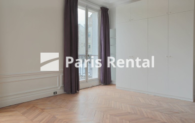 Chambre 3 - 
    16ème arrondissement
  Passy - La Muette, Paris 75016
