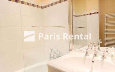 Salle de bains - 
    14ème arrondissement
  Montparnasse, Paris 75014
