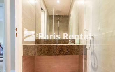 Salle de douches - 
    14ème arrondissement
  Montparnasse, Paris 75014
