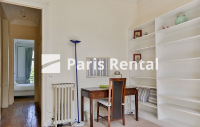 Chambre 3 - 
    16ème arrondissement
  Passy - La Muette, Paris 75016
