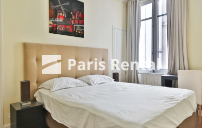 Chambre 1 - 
    8ème arrondissement
  Champs-Elysées, Paris 75008
