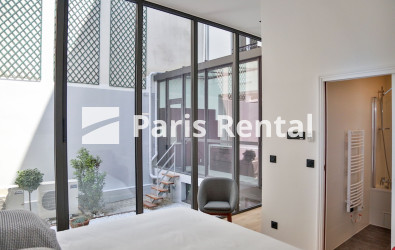 Chambre 2 - 
    8ème arrondissement
  Saint Lazare, Paris 75008
