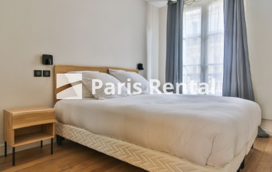 Chambre 1 - 
    6ème arrondissement
  Luxembourg, Paris 75006
