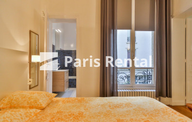 Chambre 1 - 
    8ème arrondissement
  Champs-Elysées, Paris 75008
