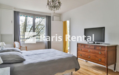 Chambre 1 - 
    17ème arrondissement
  Porte Maillot, Paris 75017
