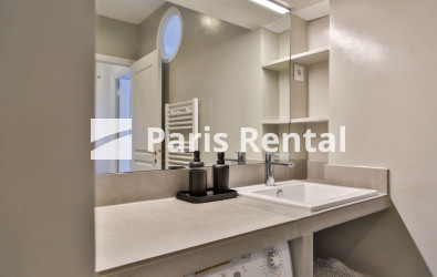 Salle de douches 1 - 
    6ème arrondissement
  St.Germain des Prés, Paris 75006
