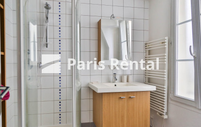 Salle de douches - 
    17ème arrondissement
  Ternes, Paris 75017
