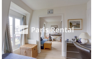  - 
    17ème arrondissement
  Péreire, Paris 75017
