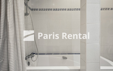 Salle de bains 1 - 
    15ème arrondissement
  Grenelle, Paris 75015
