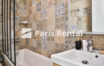 Salle de bains - 
    13ème arrondissement
  Butte-aux-Cailles, Paris 75013
