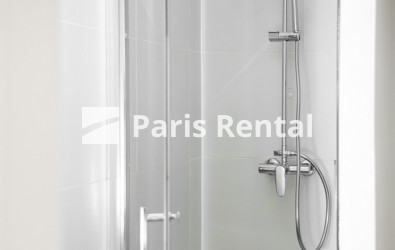Salle de douches 1 - 
    16ème arrondissement
  Etoile, Paris 75016

