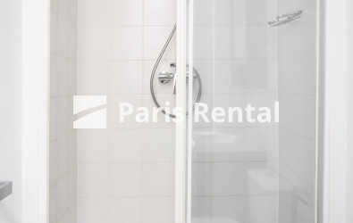Salle de douches 2 - 
    16ème arrondissement
  Etoile, Paris 75016
