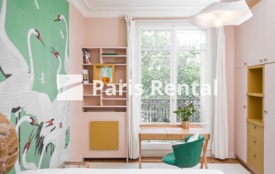 Chambre 3 - 
    15ème arrondissement
  Breteuil / Suffren, Paris 75015
